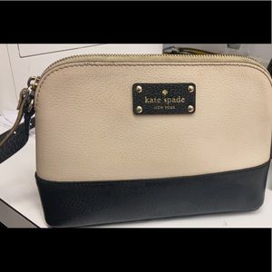 Kate Spade Cross Body purse